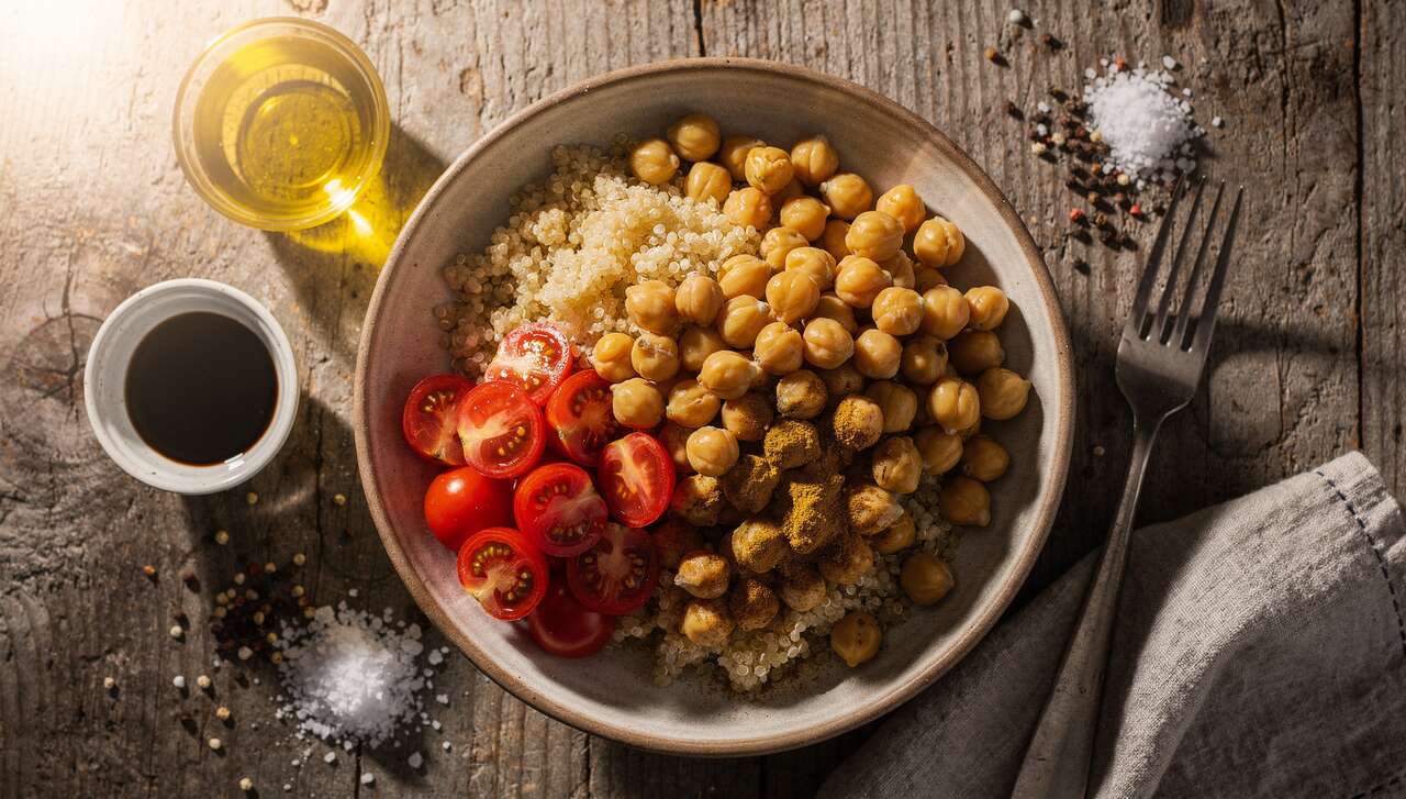 Bowl pois chiche et tomates cerise : recette savoureuse
