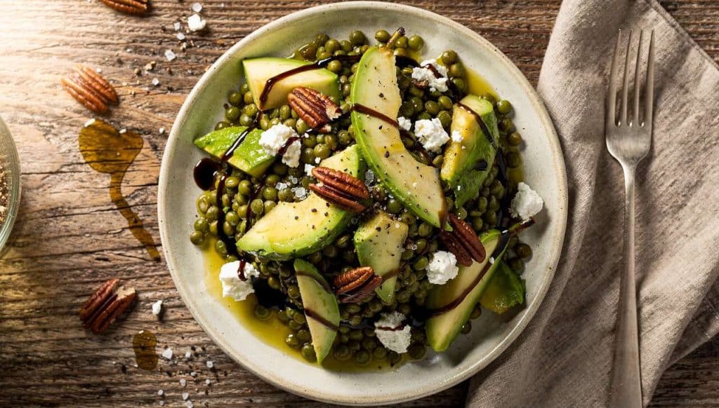 Salade de lentilles, poire et avocat : recette gourmande et facile