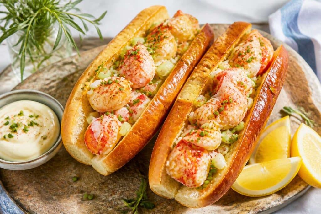 Recette de lobster rolls maison au homard breton