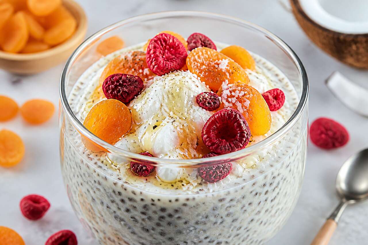 Chia Pudding Coco Aux Framboises Et Abricots